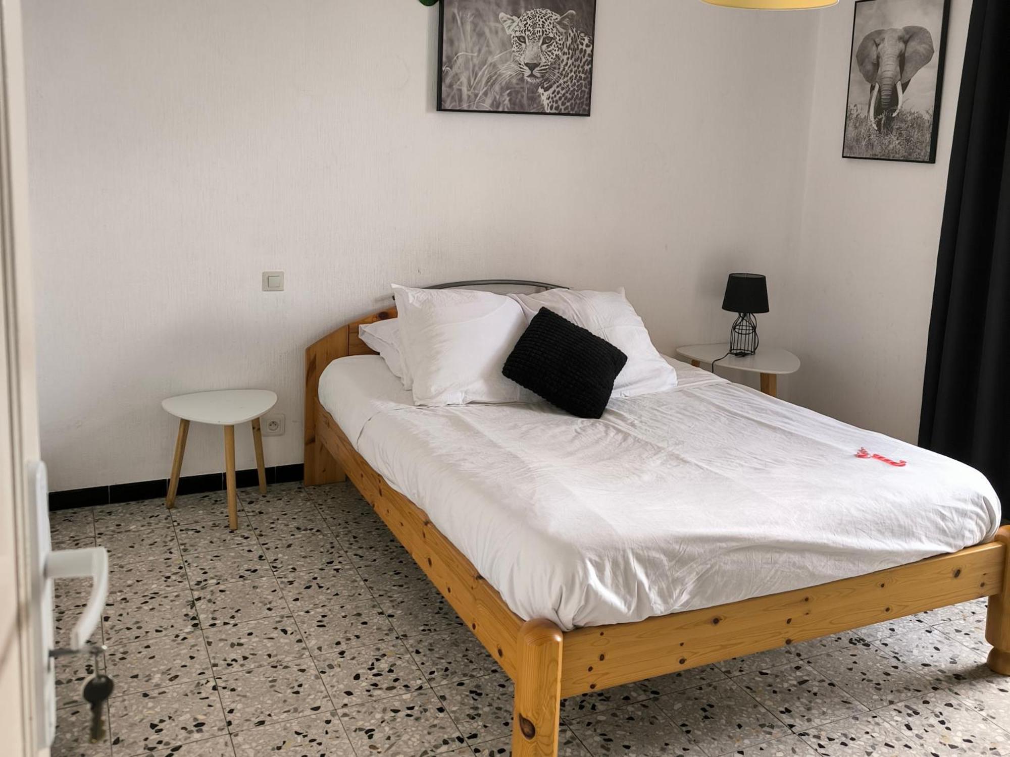 Chambre Double Avec Piscine Proche De Perpignan Ривсальт Экстерьер фото